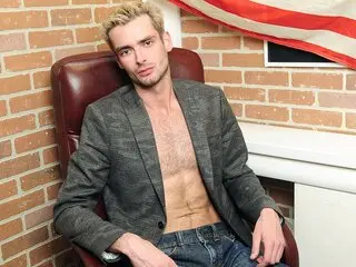 AdamRox hd