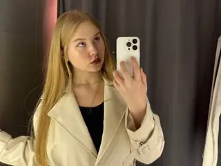 EmmaEros show